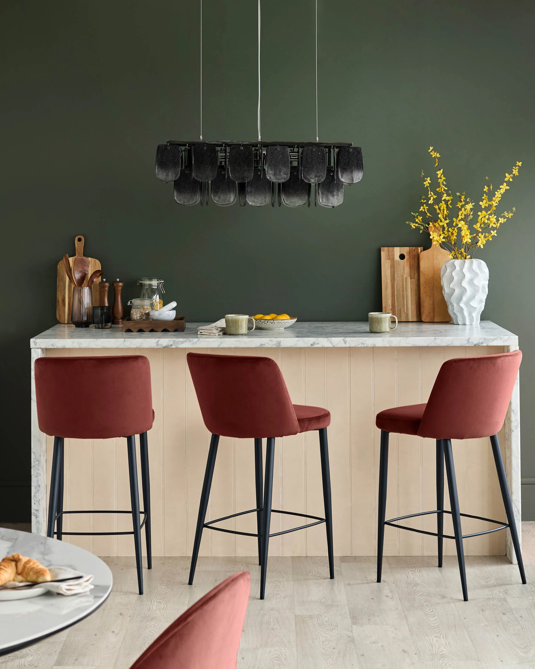 Trinny toffee red velvet bar stool - Image 4