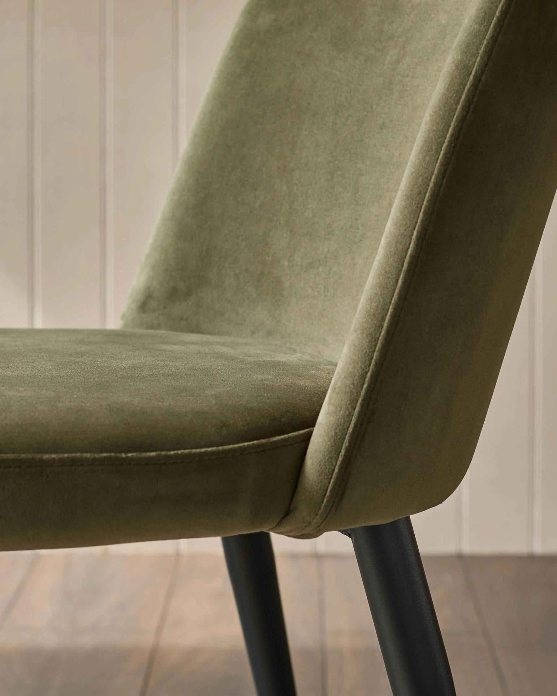 Trinny olive green velvet dining chair - Image 4