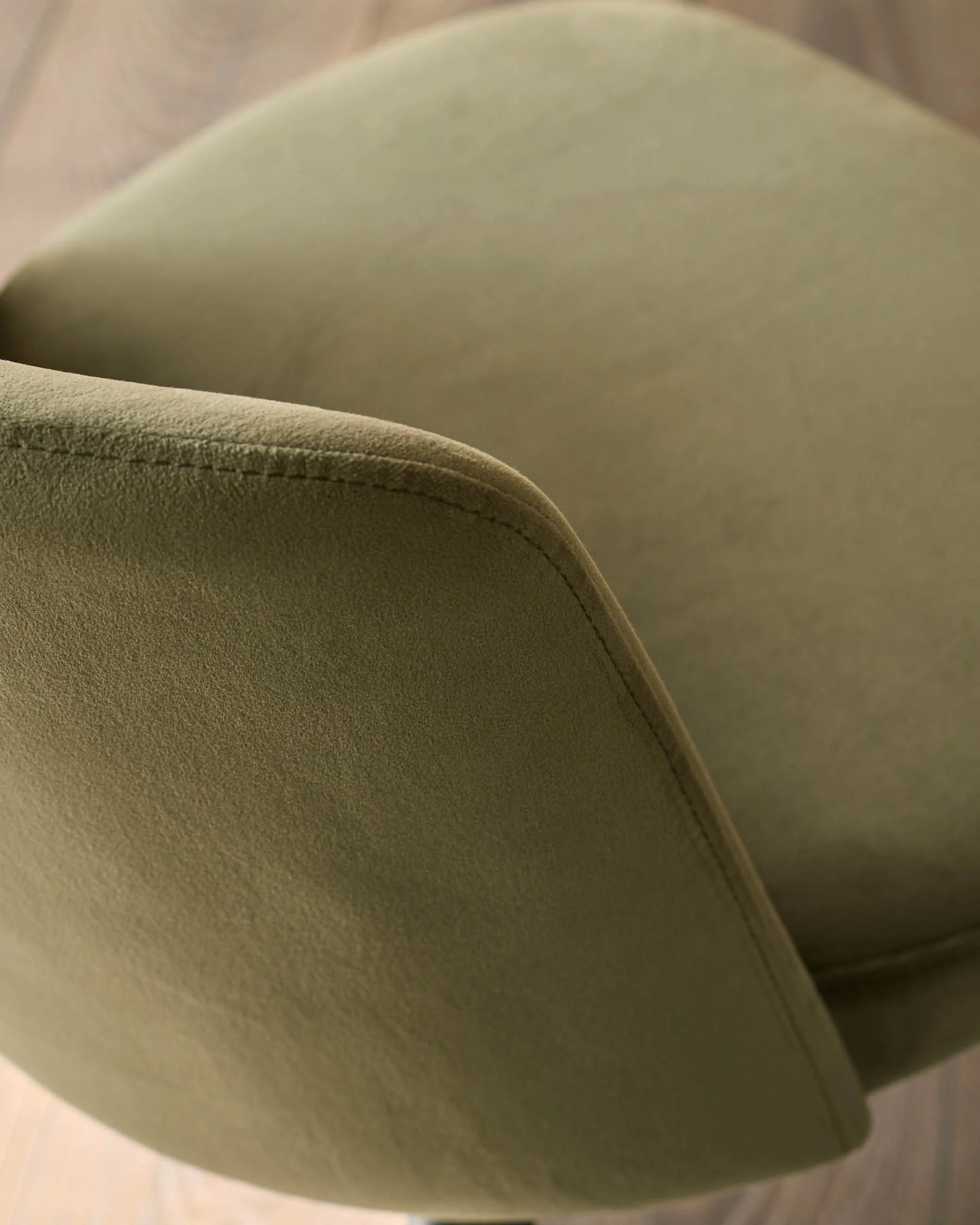 Trinny olive green velvet dining chair - Image 6