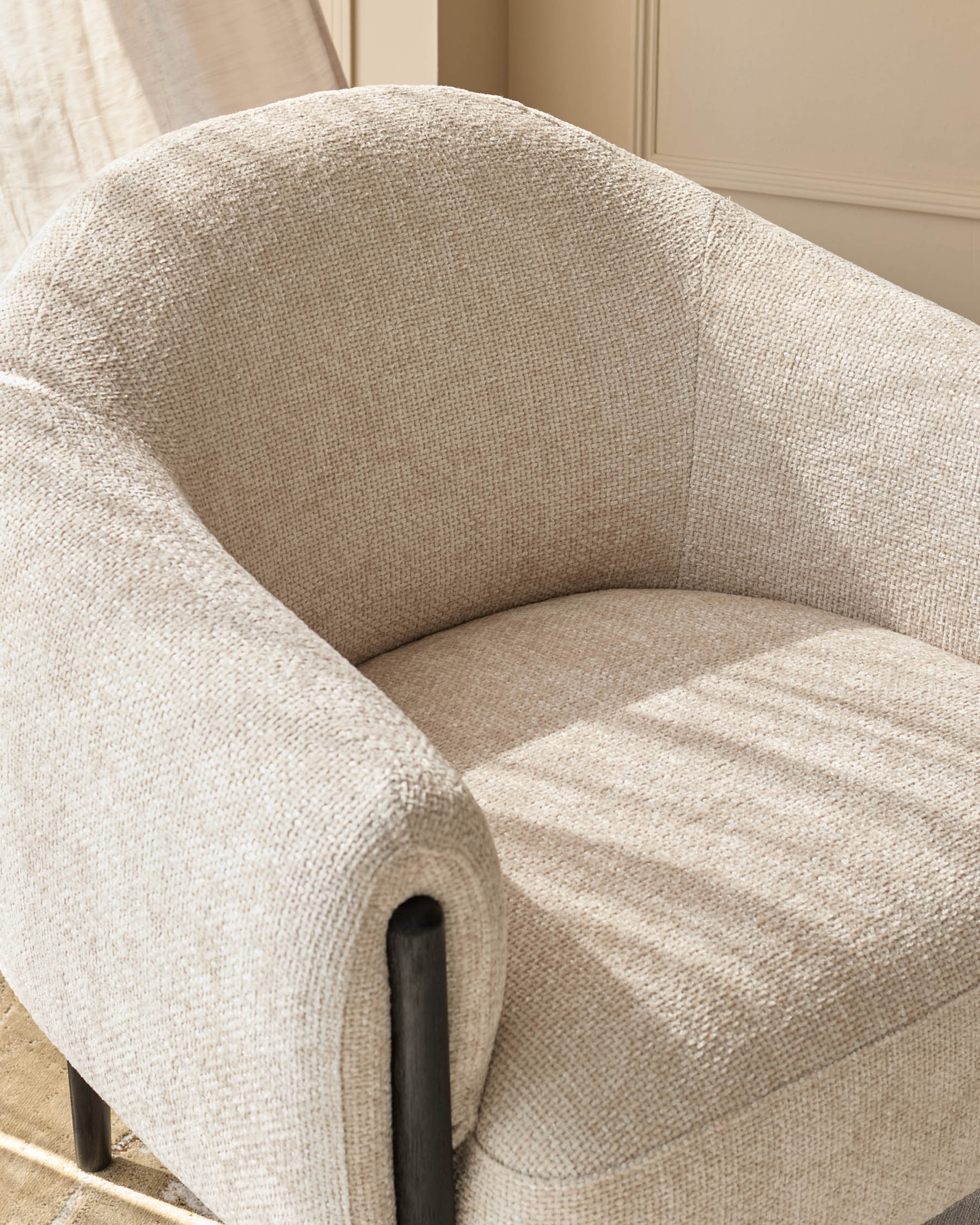 Tristan natural fabric accent chair - Image 2