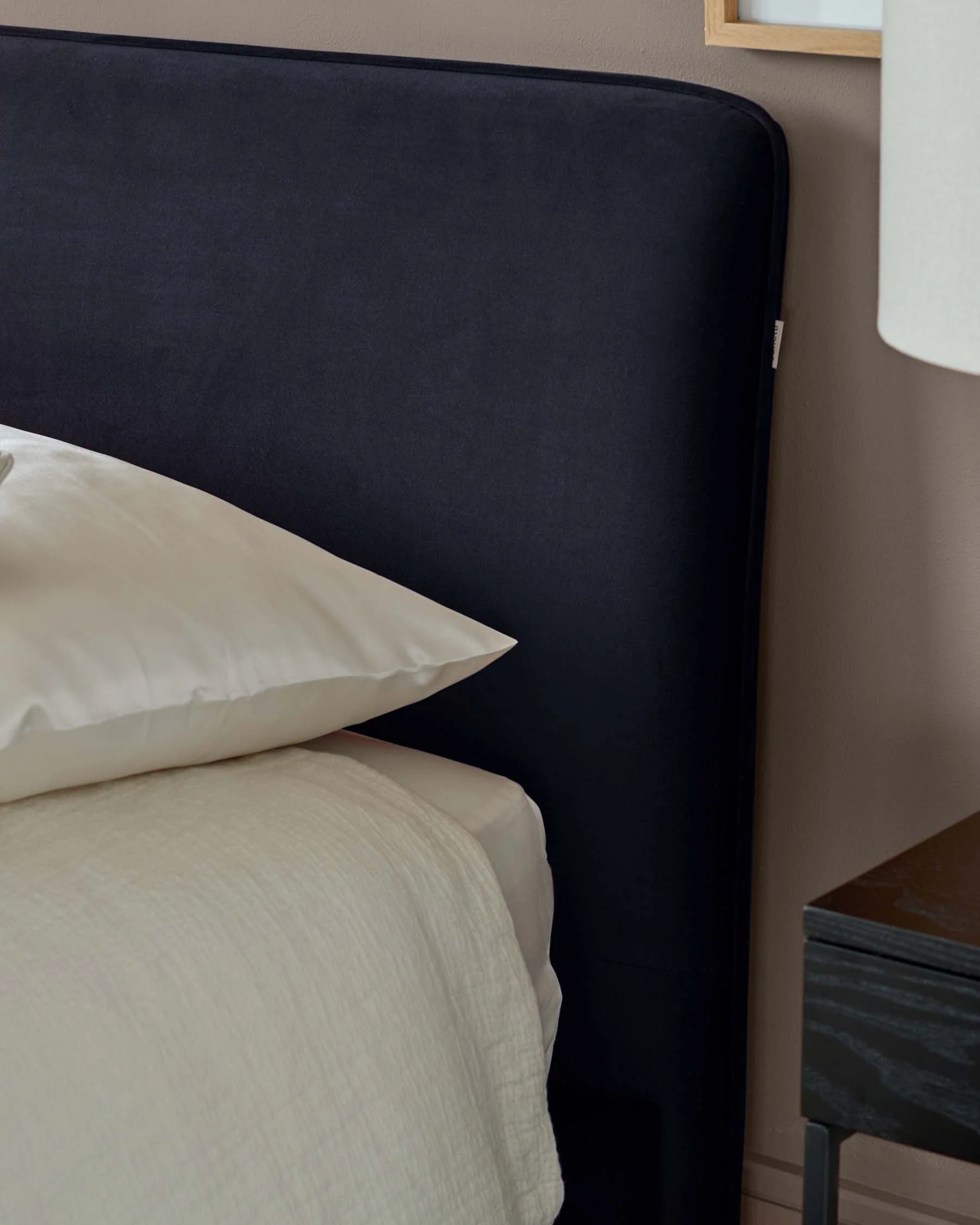 Turin dark navy velvet double ottoman storage bed - Image 4