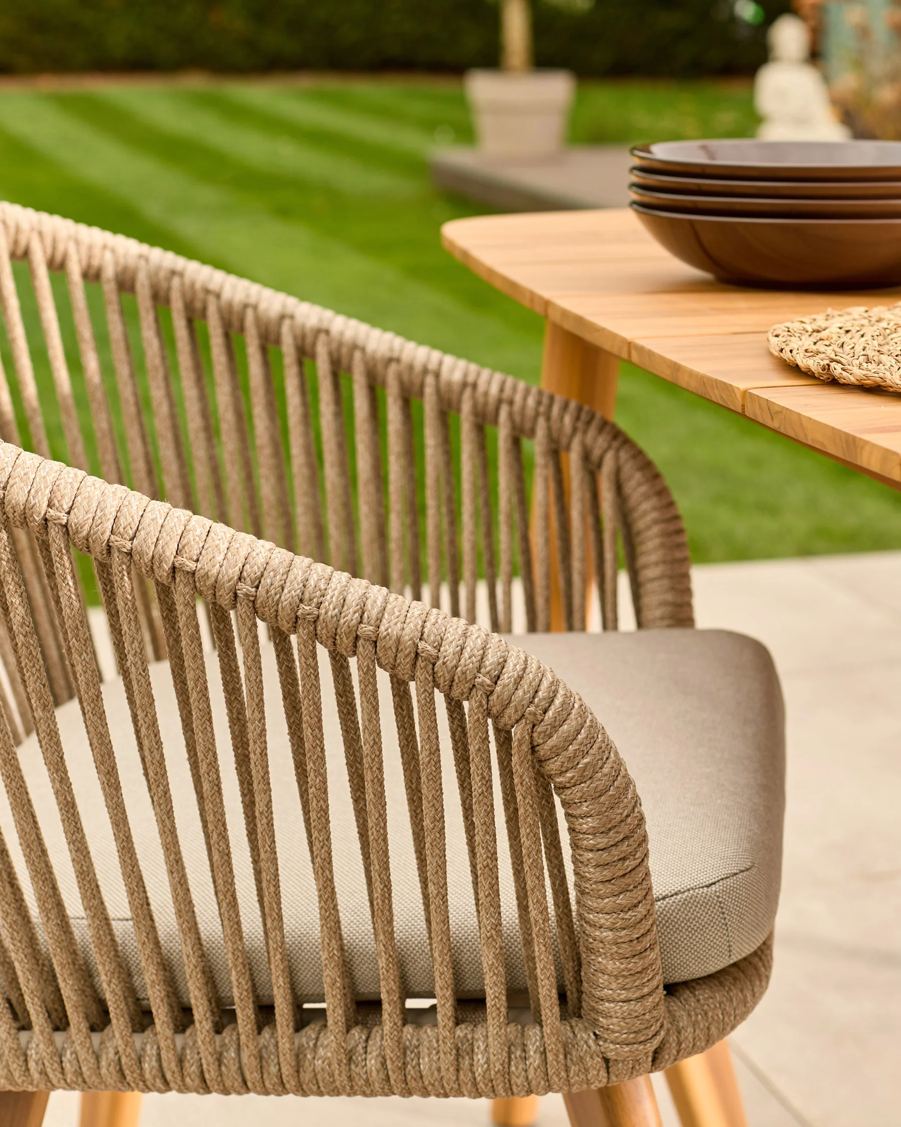 Tuscany natural acacia wood garden dining chair - Image 4