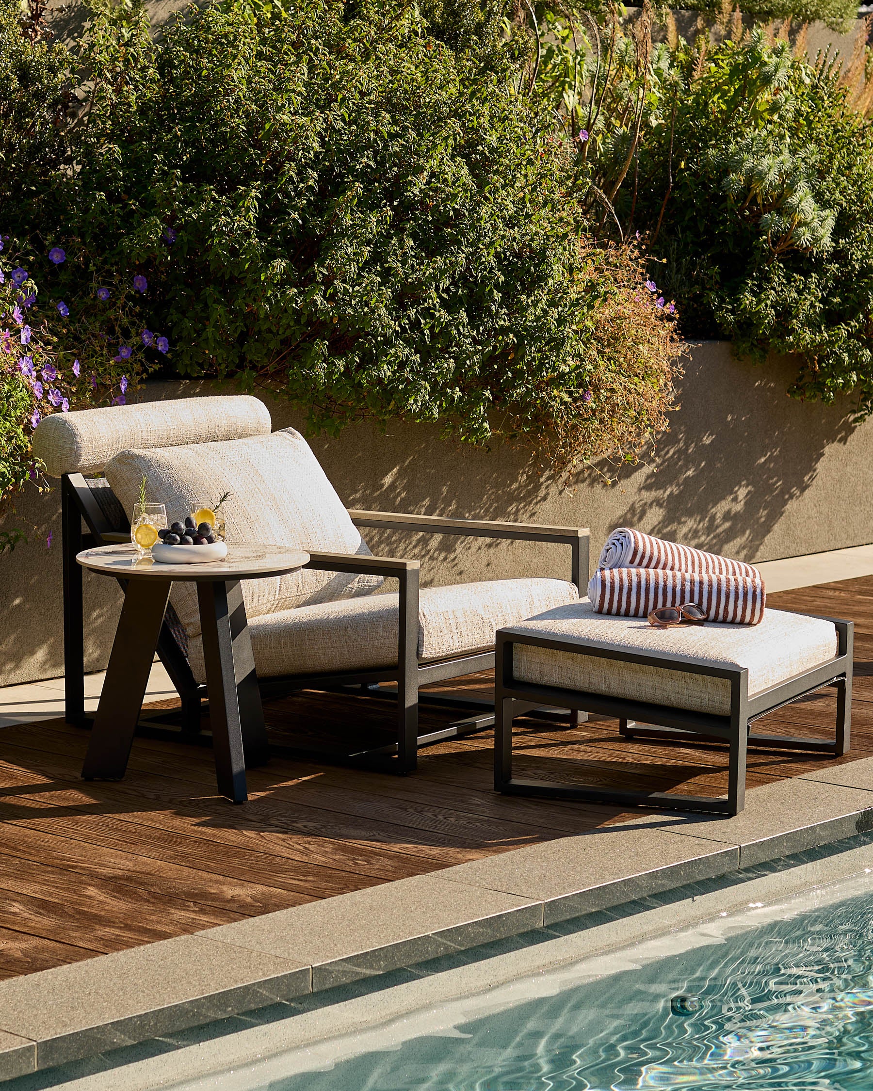 Verano black garden chair with footstool - Image 2