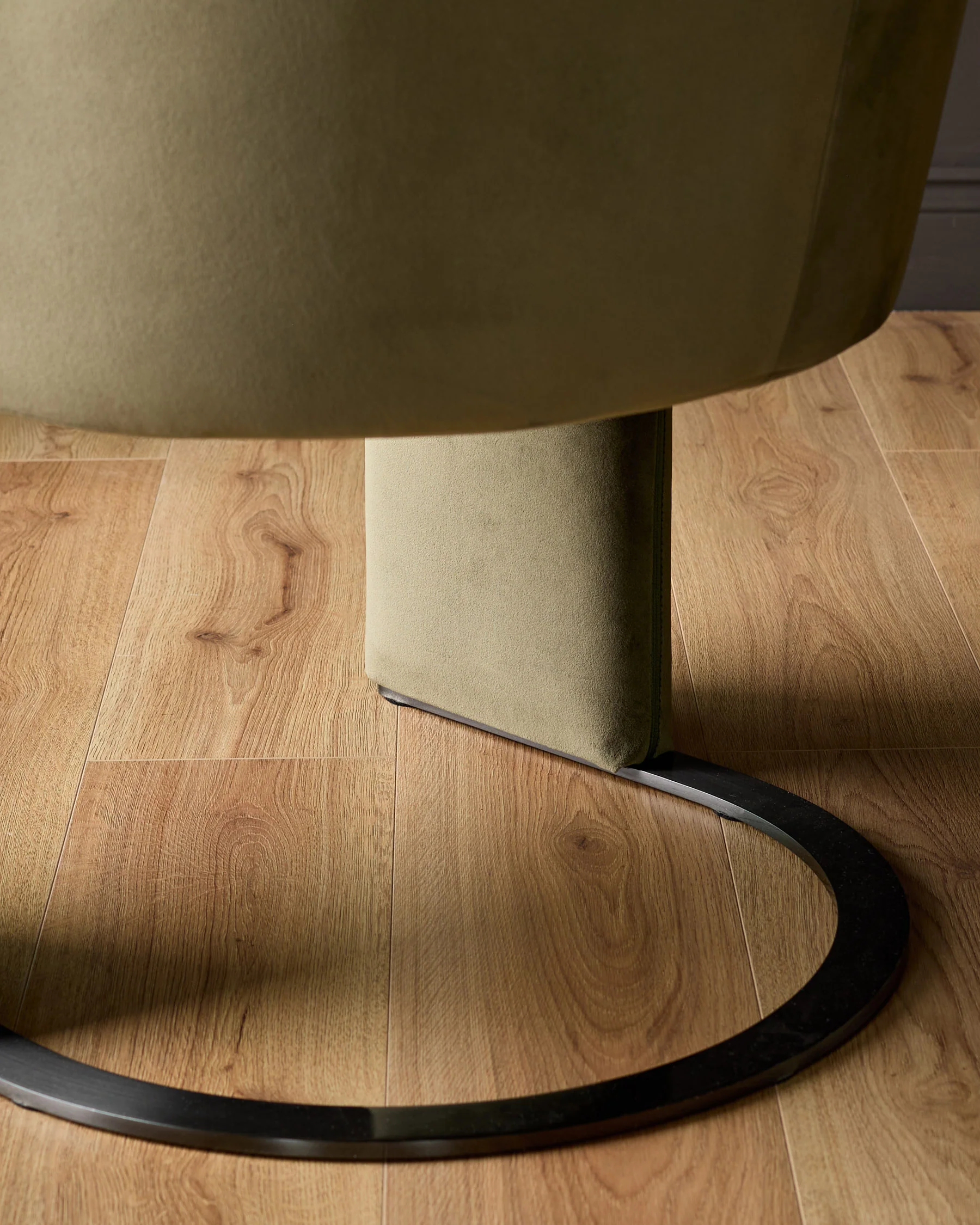 Wren natural fabric and olive green velvet black steel cantilever dining chair - Image 6