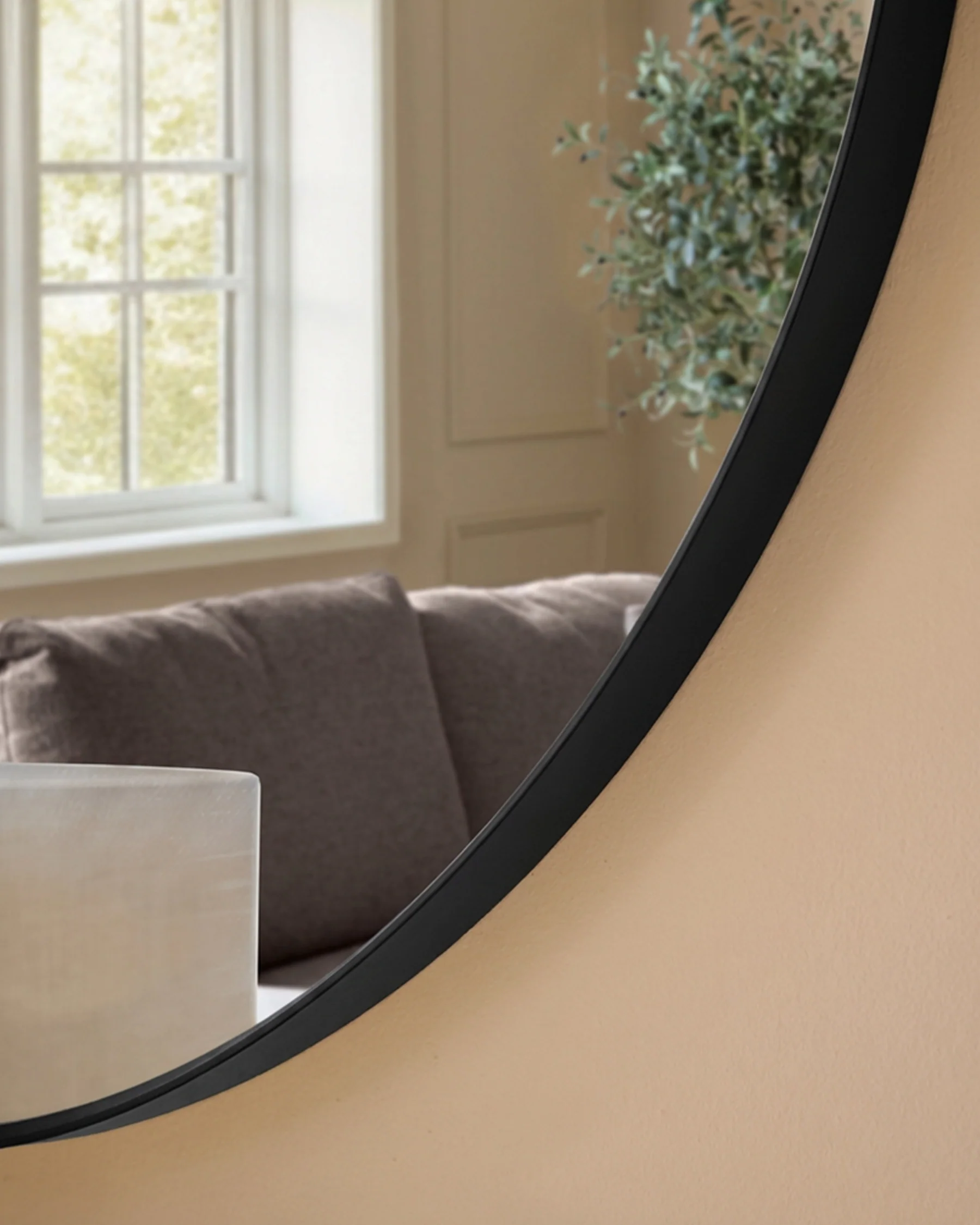Yannis black large round wall mirror - Image 4