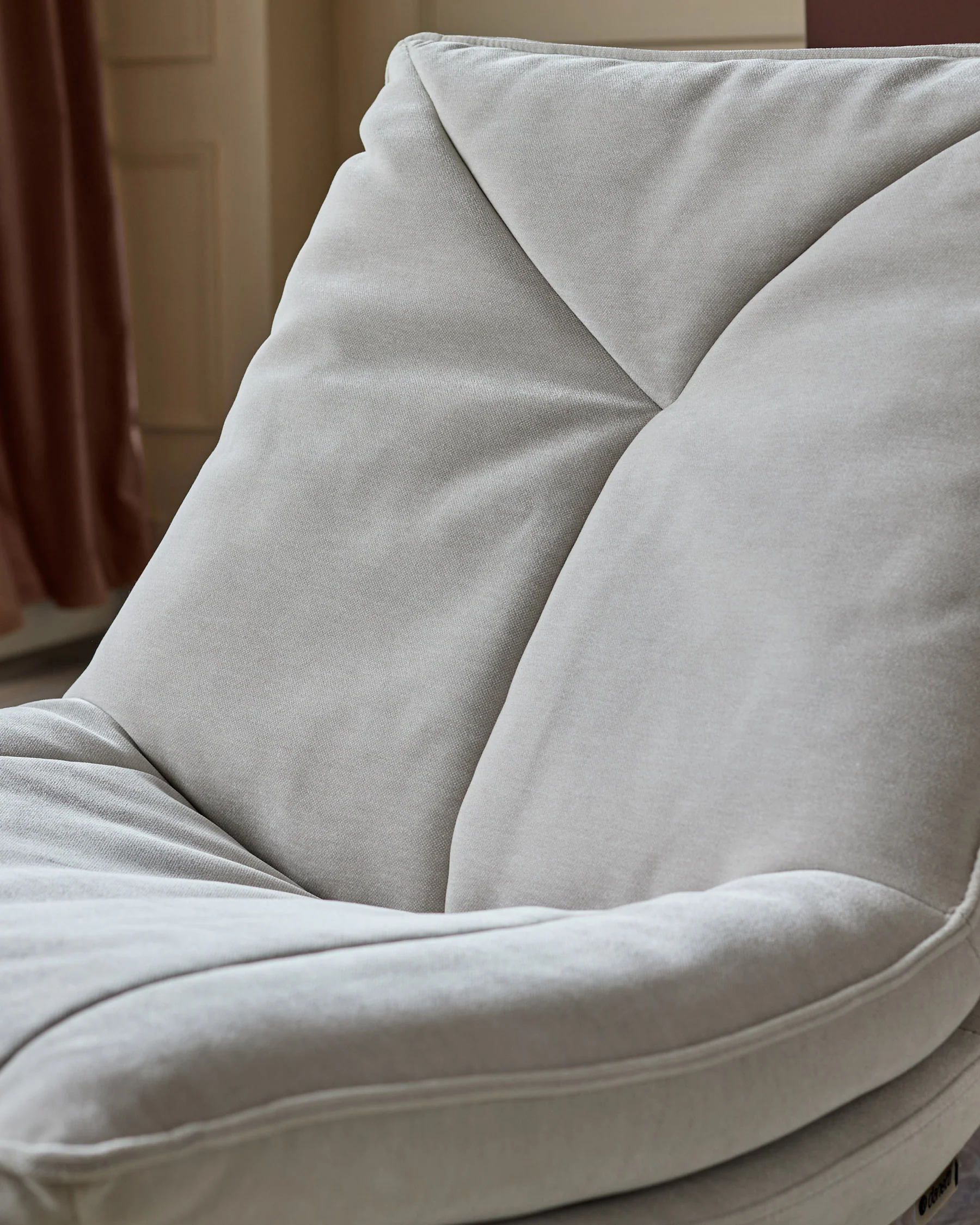 Zia natural grey fabric swivel occasional chair - Image 5
