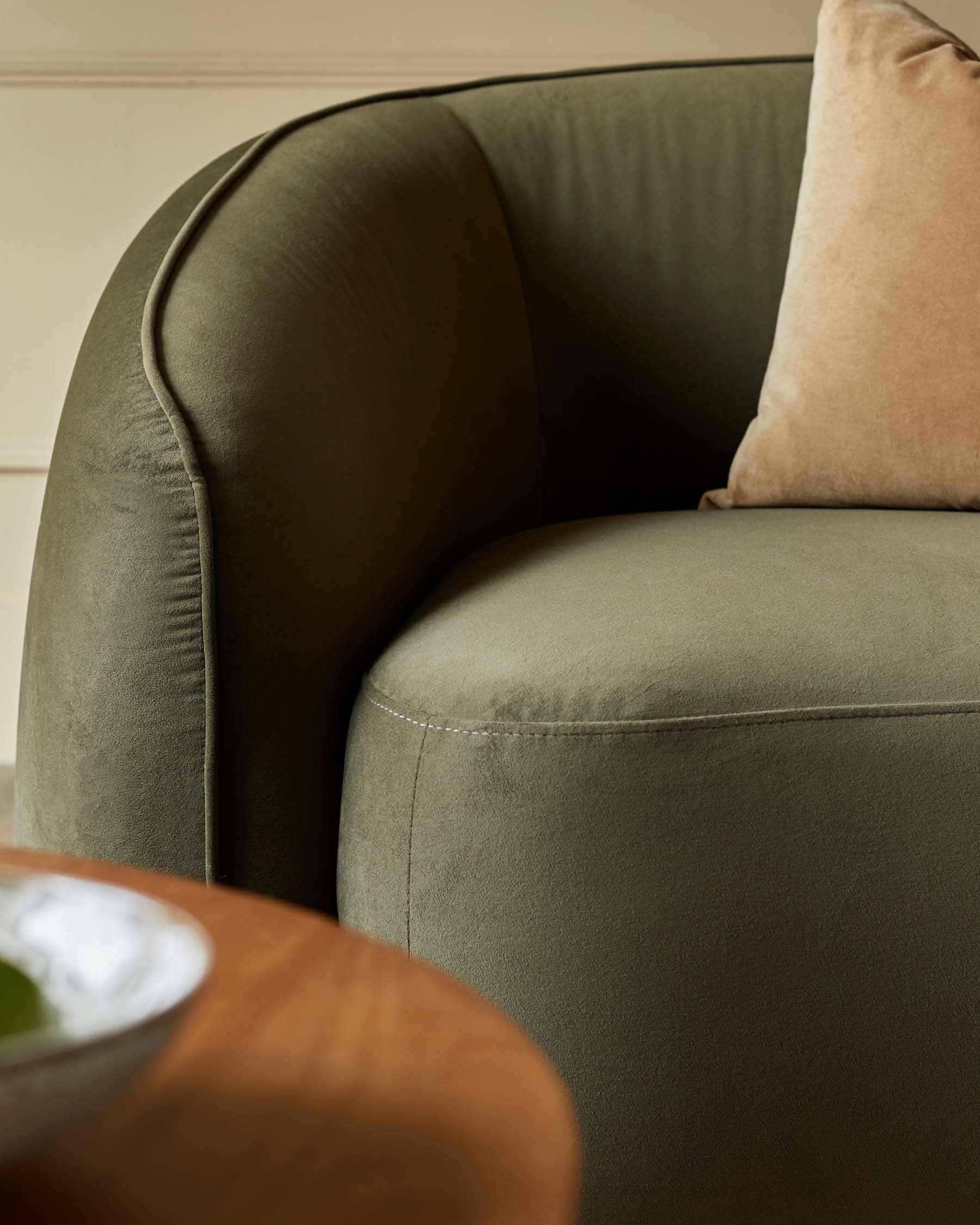 Zoey olive green velvet 3 seater sofa - Image 5