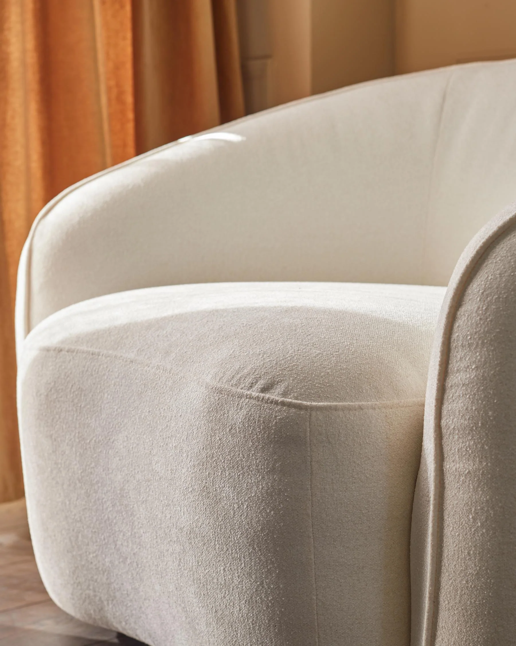 Zoey ivory boucle armchair - Image 4