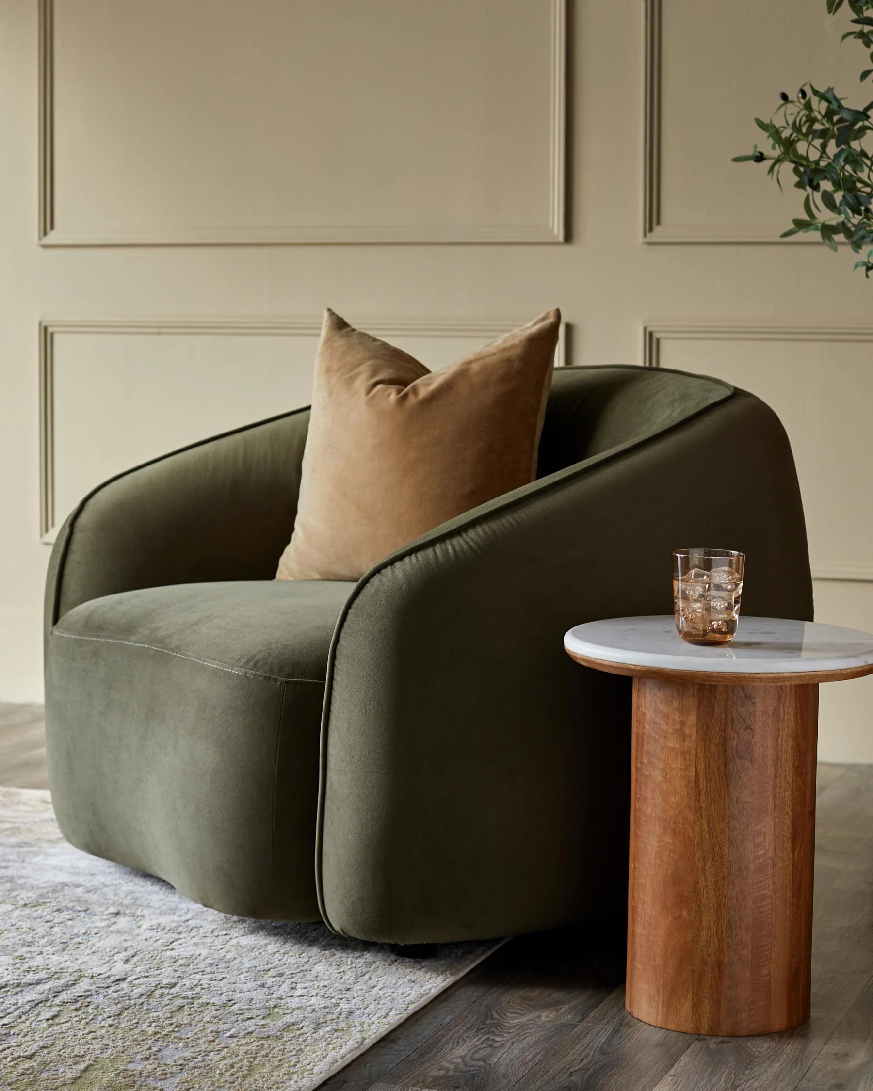 Zoey olive green velvet armchair - Image 3