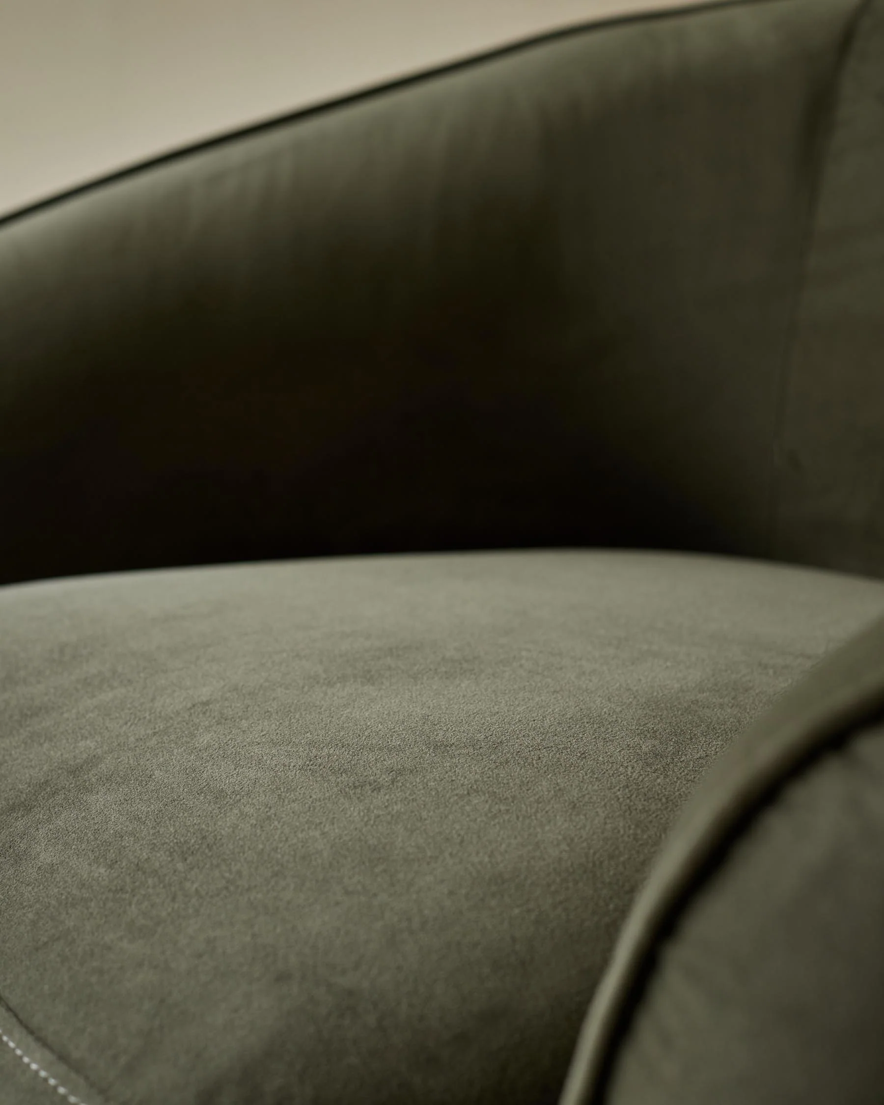 Zoey olive green velvet armchair - Image 6
